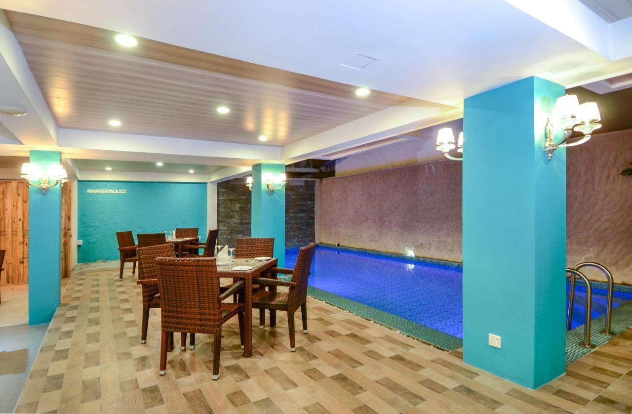 Aquzz & - Maldives