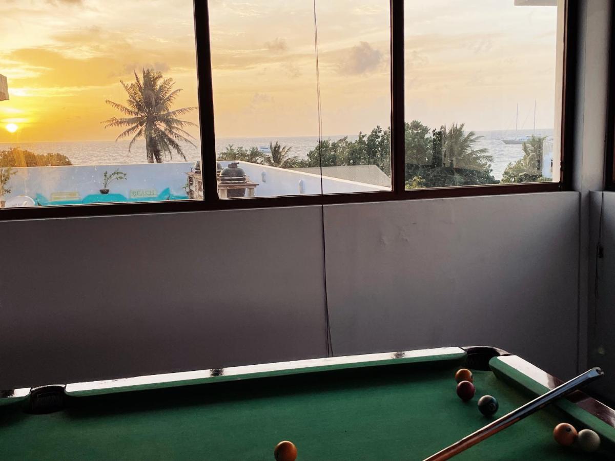 Aquzz & - Maldives